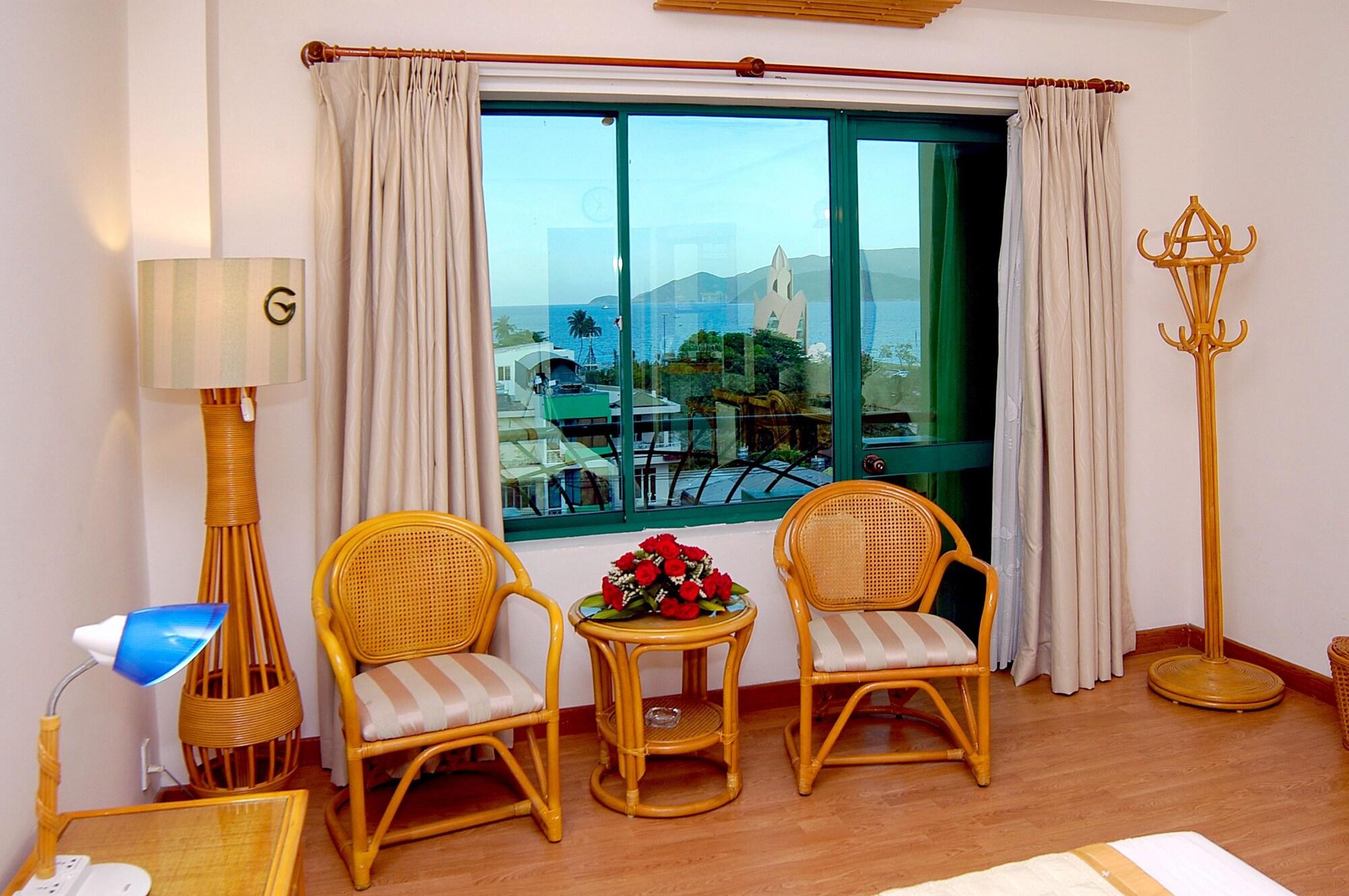 Green Hotel Нячанг Экстерьер фото