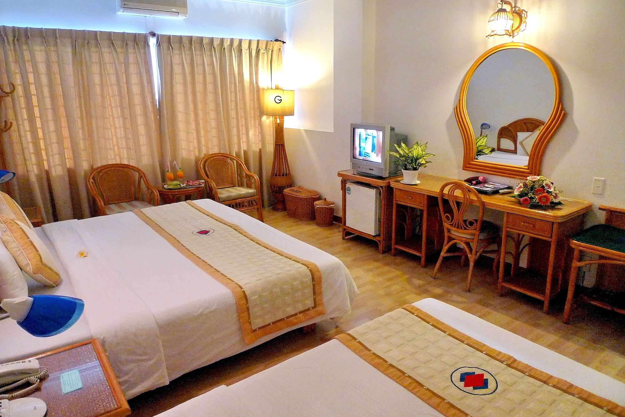 Green Hotel Нячанг Экстерьер фото