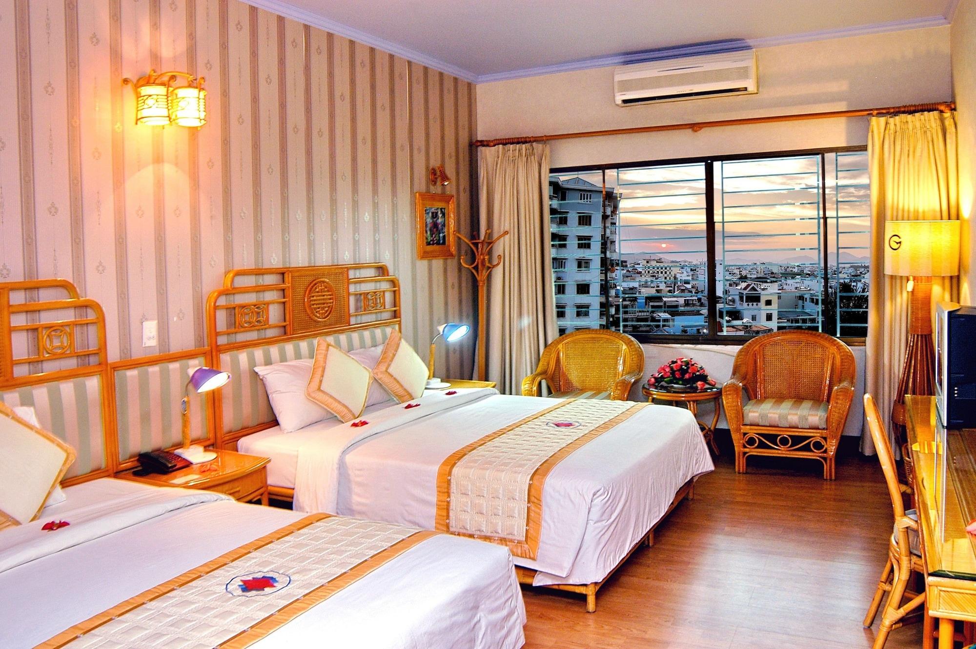 Green Hotel Нячанг Экстерьер фото