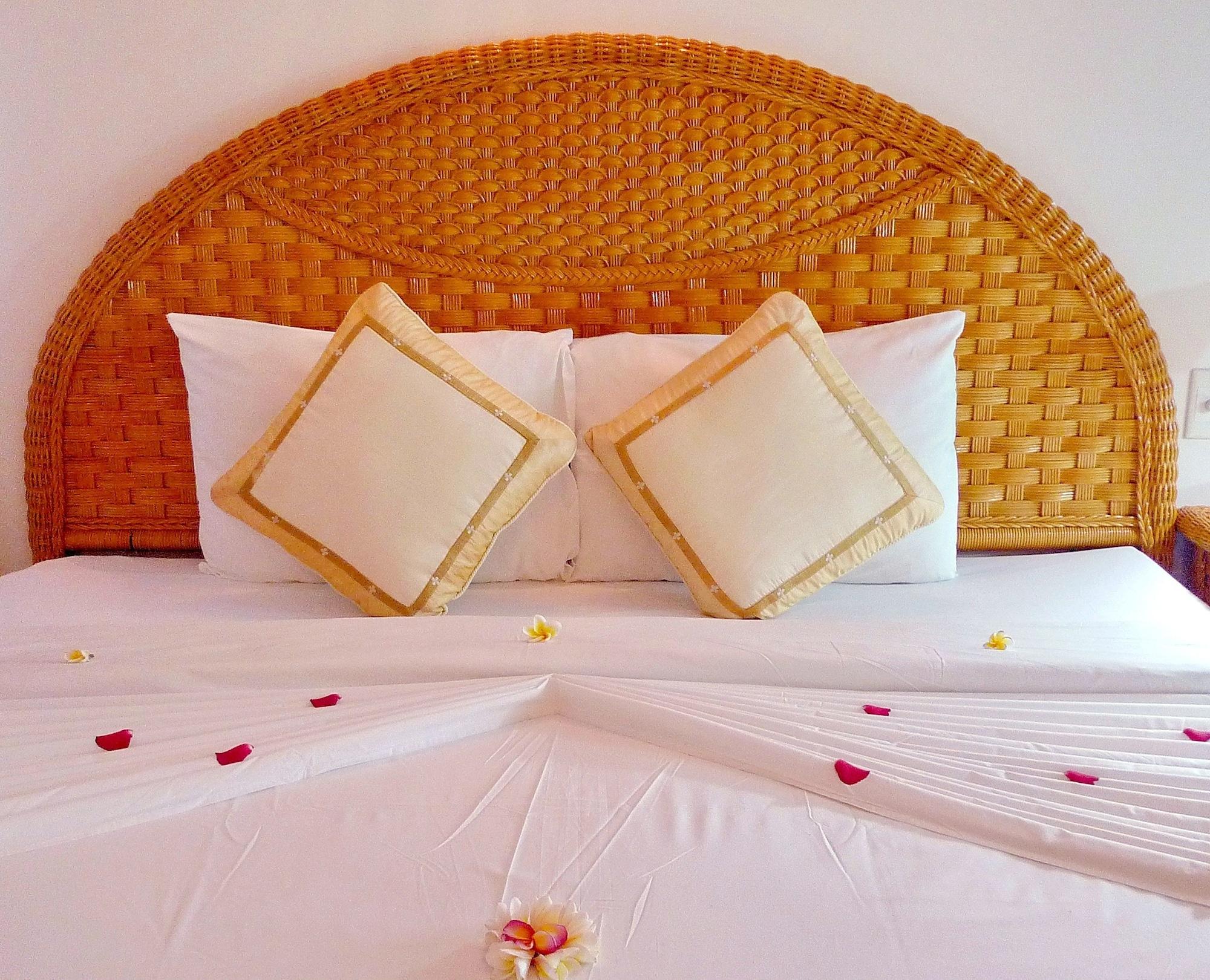 Green Hotel Нячанг Экстерьер фото