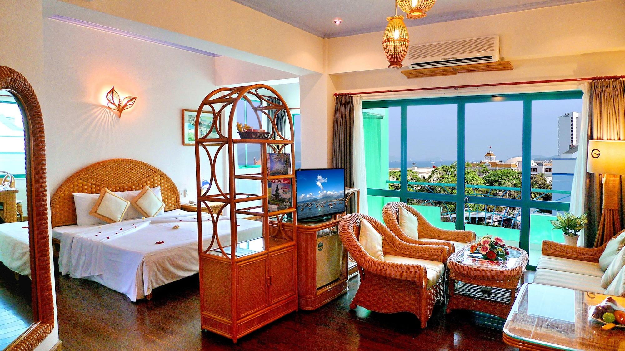 Green Hotel Нячанг Экстерьер фото
