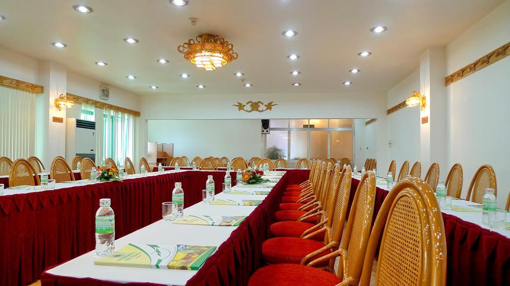 Green Hotel Нячанг Экстерьер фото